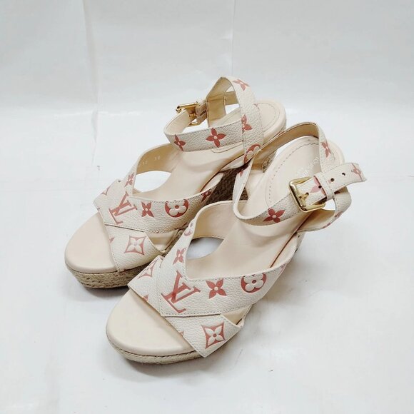 Louis Vuitton Sandals Women Cream Leather (calf) mon-687-092125 - Picture 1 of 9
